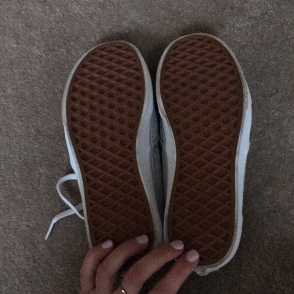 Vans - Picture 4 of 5